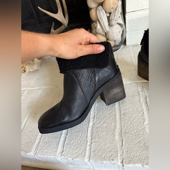 Kelsi Dagger Brooklyn Westward Ankle Boots Sz 9 main image 3